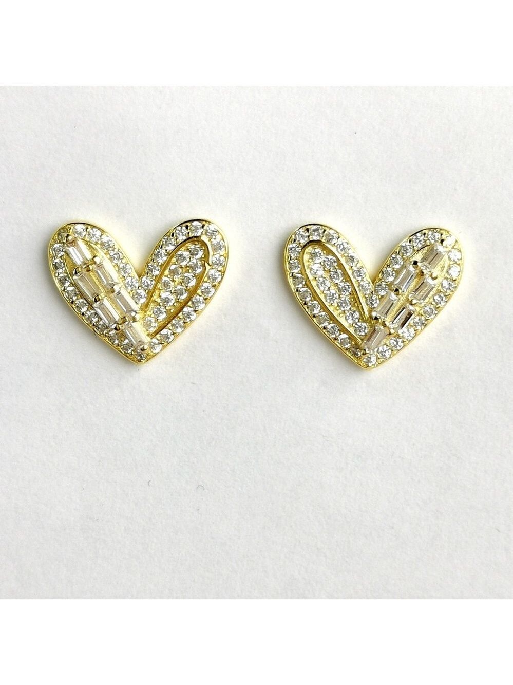 Gold CZ Heart Stud Earrings 🆕